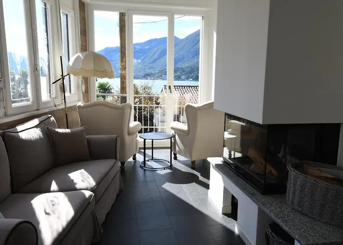Villa Casa Pini By Rent All Como